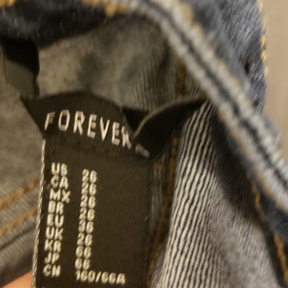 Dark Washed Jeans - Picture 3 of 3